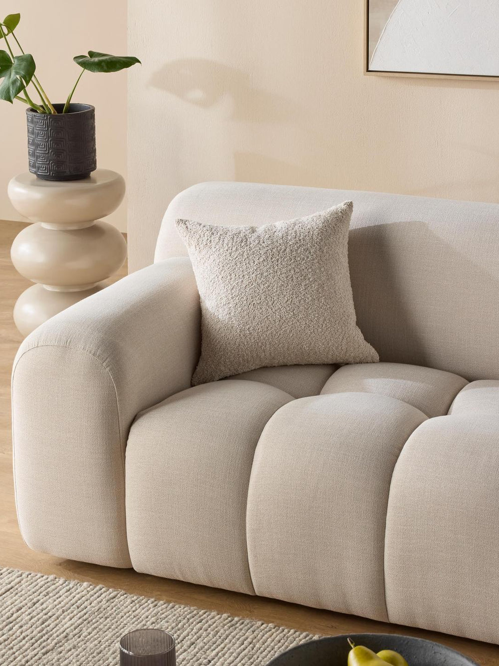 Sofas & Lounges