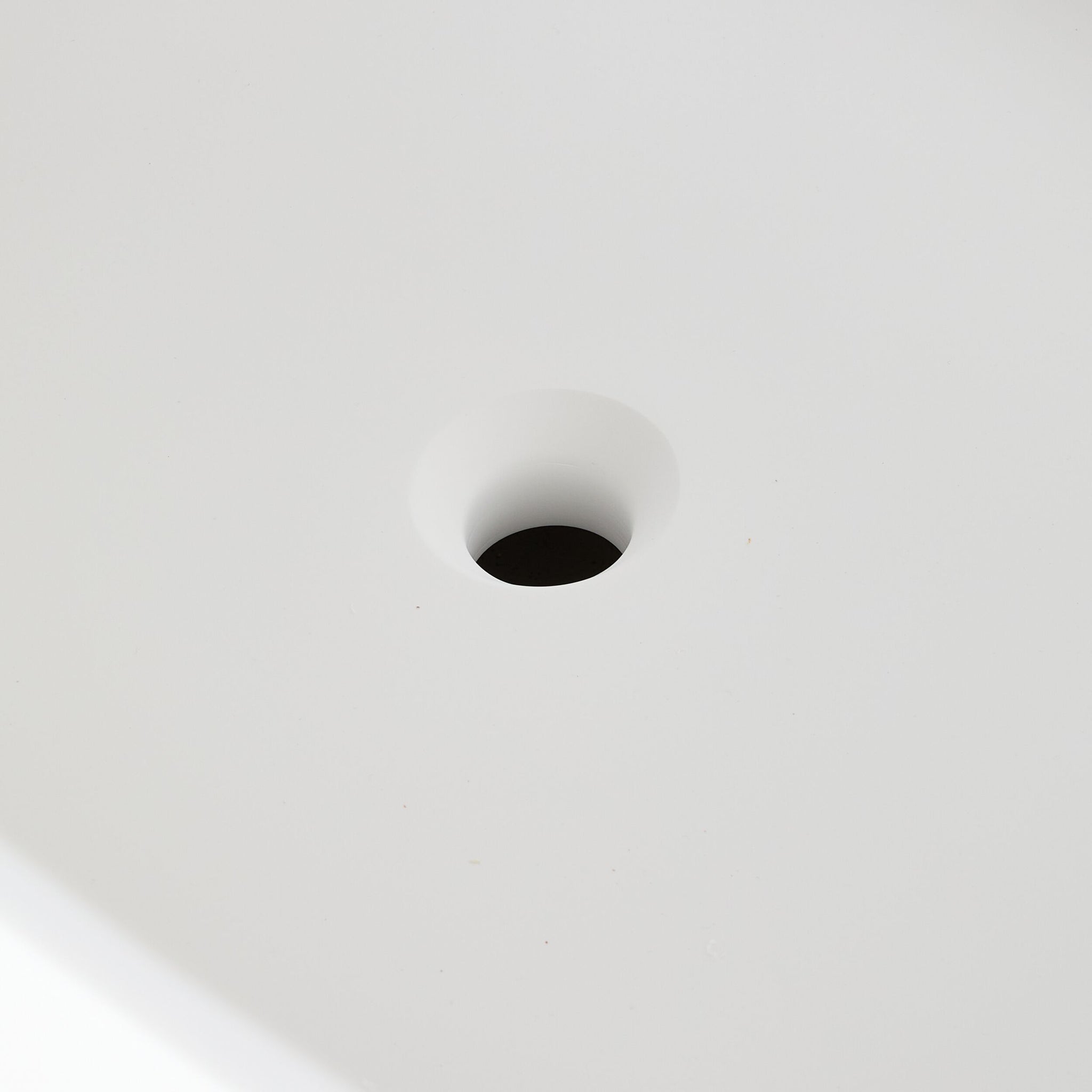 Lucca Solid Surface Bath 1600mm