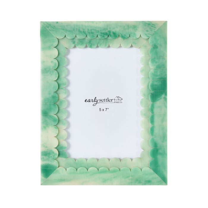 Poppi Resin Mini Scalloped Photo Frame