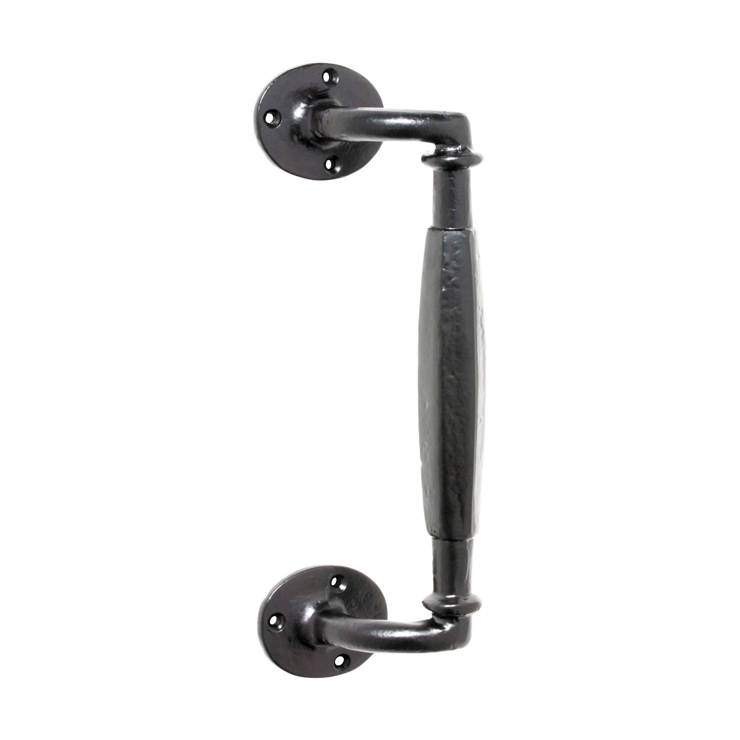 1867 Pull Handle Iron Offset Matte Black H265xP60mm