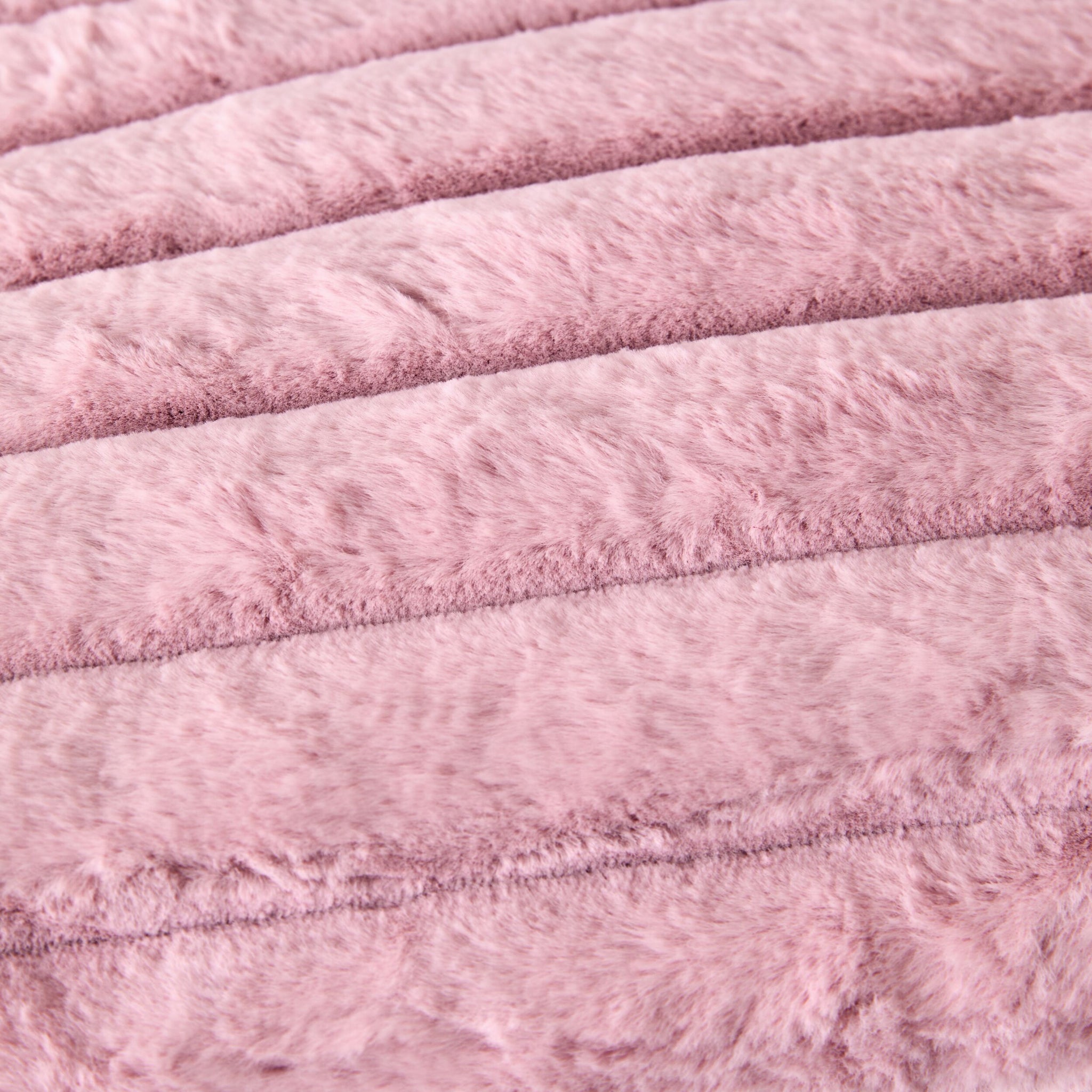 Luxe Rib Faux Fur Throw Blush 130x170cm